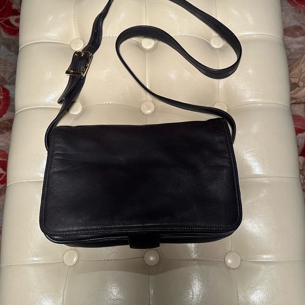 Talbots genuine leather shoulder bag, black